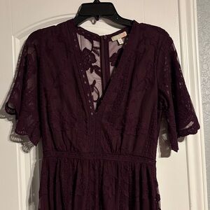 Elegant Lace V-Neck Dress in Deep Purple